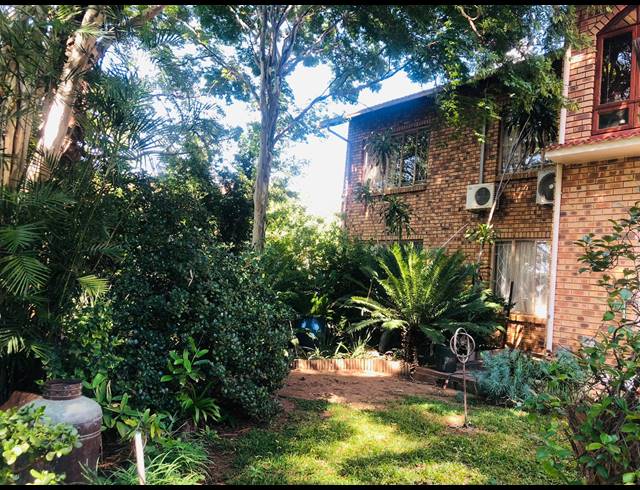 5 BEDROOM HOUSE FOR SALE IN PROTEA PARK